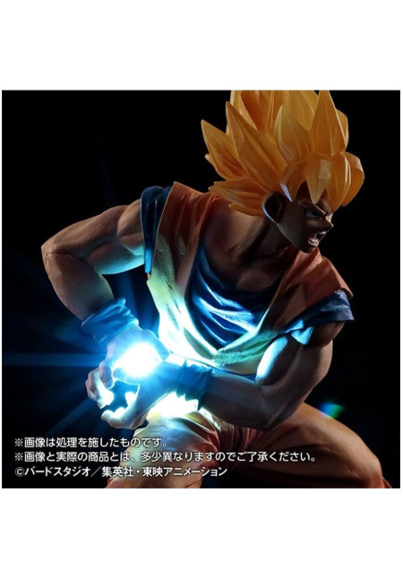 SON GOKU - SUPER SAIYAN. 