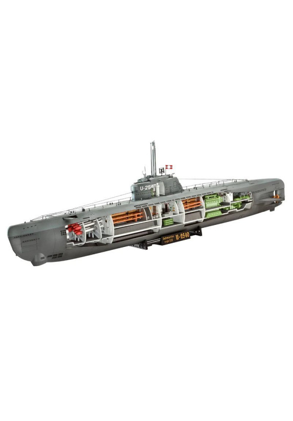 Submarino alemán Tipo XXI con interior