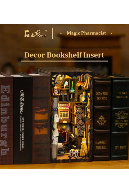 Book Nook Kit - Casa de muñecas en Miniatura de Madera con Muebles y Luces LED, Decoración de inserción de estantería Creativa,Magic Pharmacist