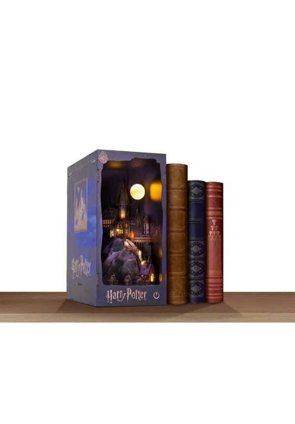 HARRY POTTER - BOOK NOOK KIT - Hogwarts Castle - 171pc + LED Light